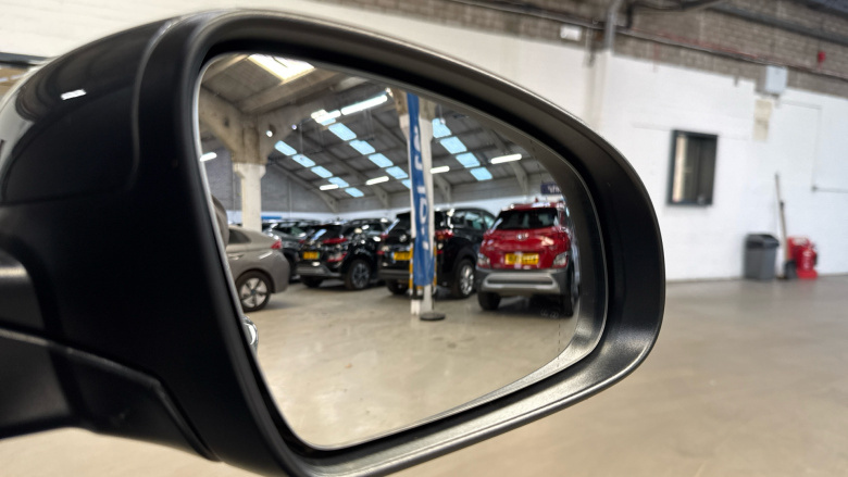 Hyundai Kona 1.6 GDi Hybrid Ultimate 5dr DCT Hybrid Hatchback
